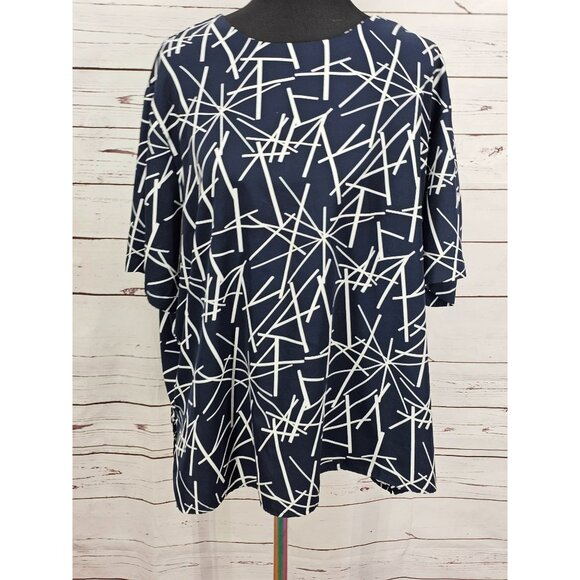 Notations Clothing Company Navy & White Abstract Pattern Blouse - Women's 24W‎ - Picture 3 of 10